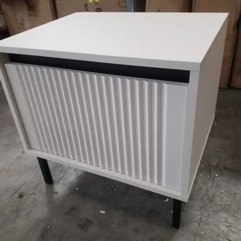 RIDGED BEDSIDE TABLE - COTTON