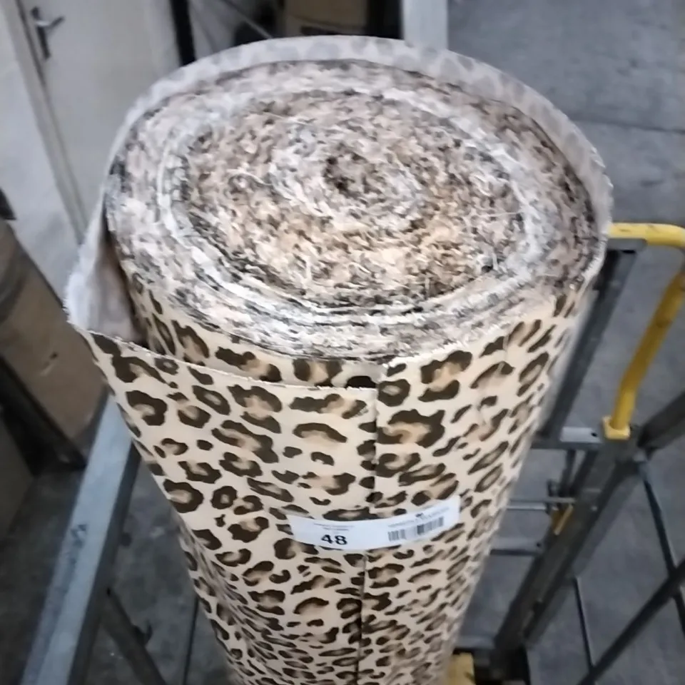 ROLL OF ANIMAL PRINT LINEN APPROXIMATELY 150MX1.5M 