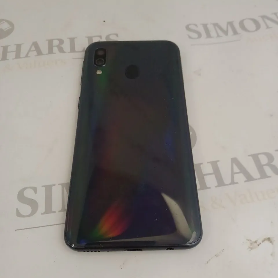 SAMSUNG GALAXY A40 MOBILE PHONE