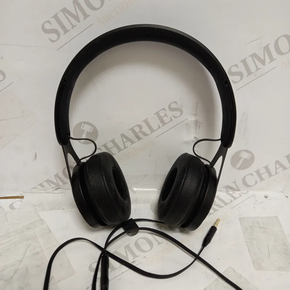 BEATS EP ON-EAR HEADPHONES