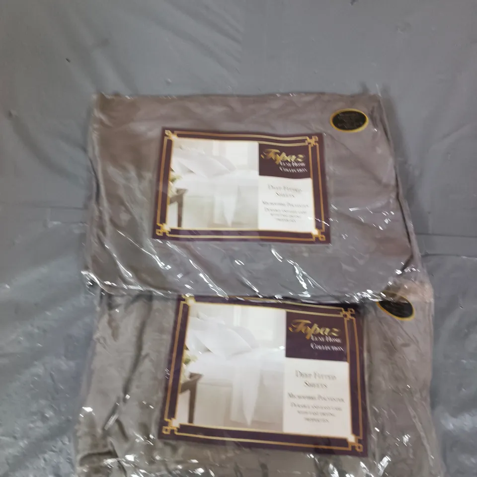 APPROXIMATELY 15 ASSORTED TOPAZ LUXE HOME COLLECTION DEEP FITTED SHEETS