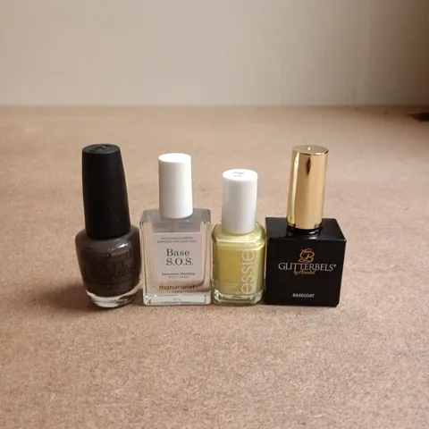 APPROXIMATELY 20 BOTTLES OF NAIL VARNISH TO INCLUDE GLITTERBELS, ESSIE AND MANICURIST