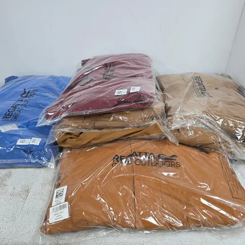 APPROXIMATELY 9 ASSORTED BRAND NEW REGATTA CLOTHING ITEMS IN VARIOUS SIZES, STYLES & COLOURS
