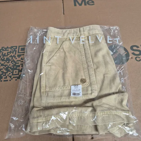 BAGGED MINT VELVET SAND POCKET DETAIL SHORT – UK 14