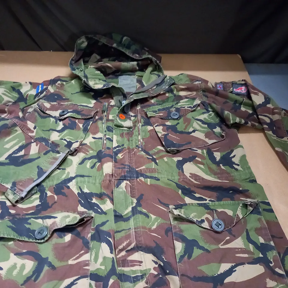 BRITISH ARMY CS95 WINDPROOF SMOCK IN WOODLAND DP / XL REG 180/104