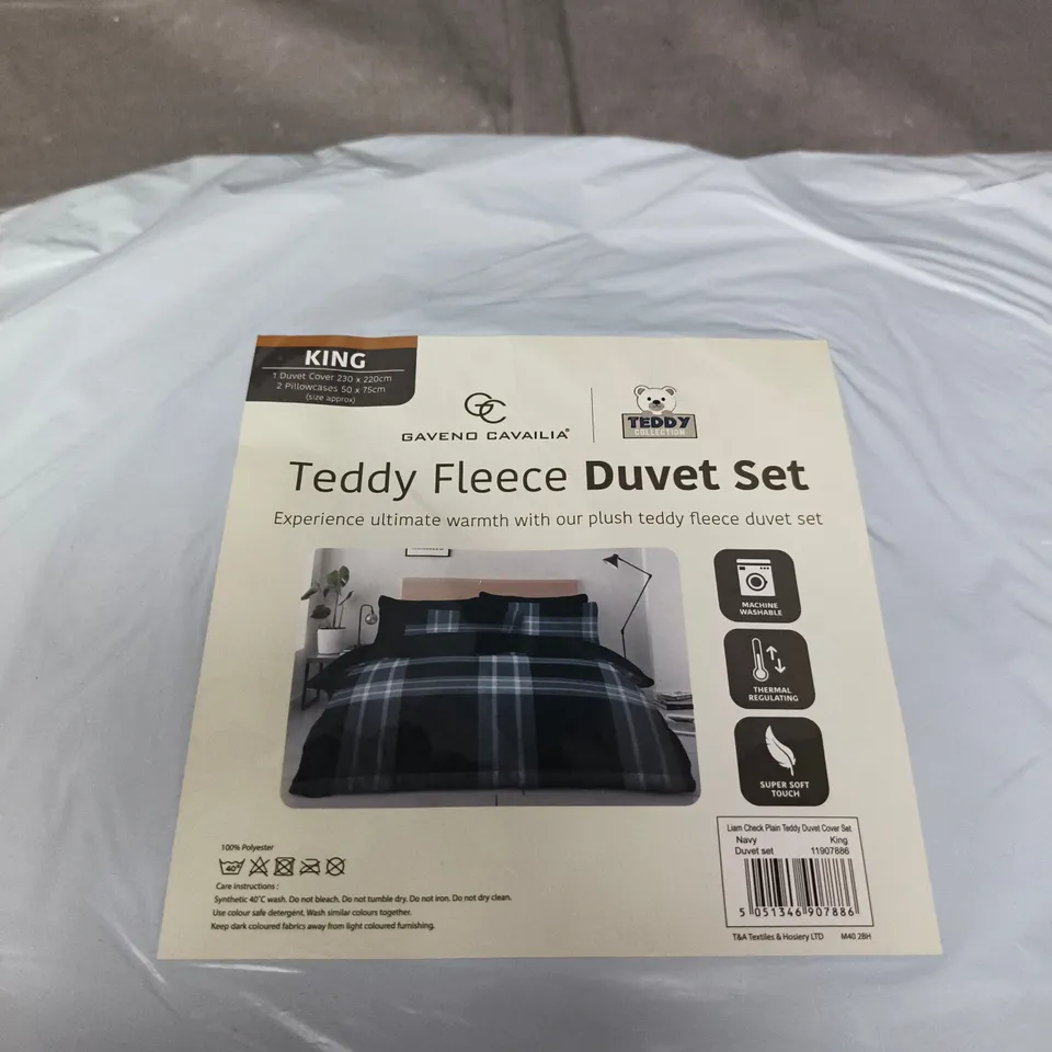 GAVENO CAVAILIA TEDDY FLEECE DUVET SET – KING, NAVY