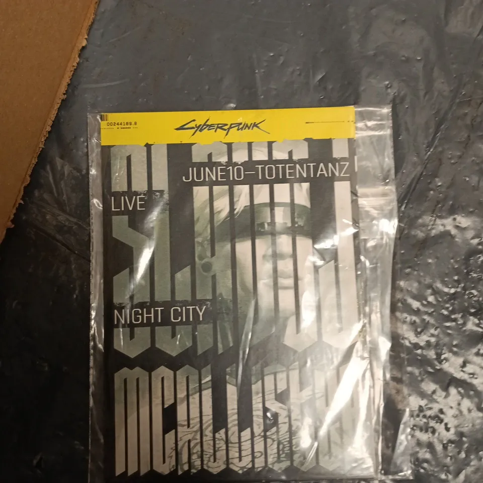 BOX OF APPROXIMATELY 180 CYBERPUNK NIGHT CITY POSTCARDS