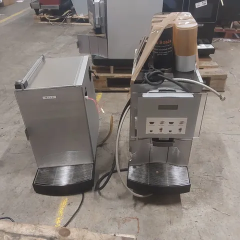 FRANKE COMMERCIAL COFFEE MACHINE WITH MILK CHILLER