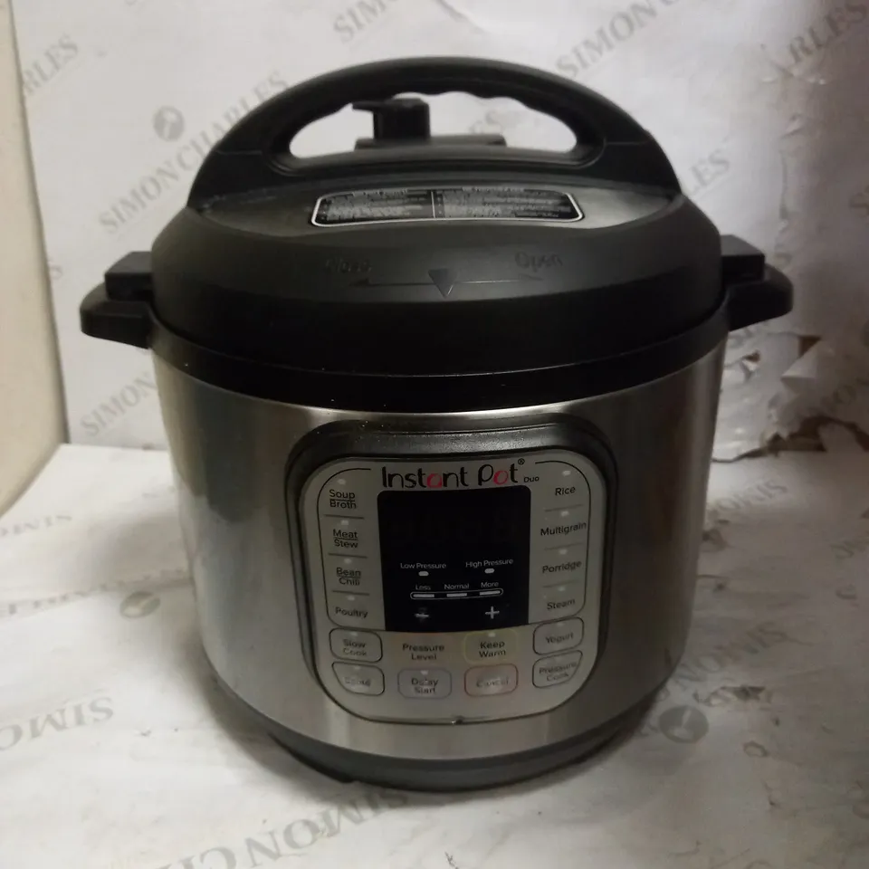 INSTANT POT DUO SMART PRESSURE COOKER