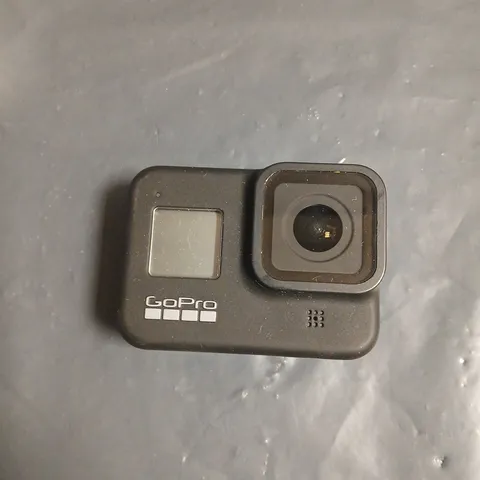 GOPRO HERO8 BLACK ACTION CAMERA WITH CASE