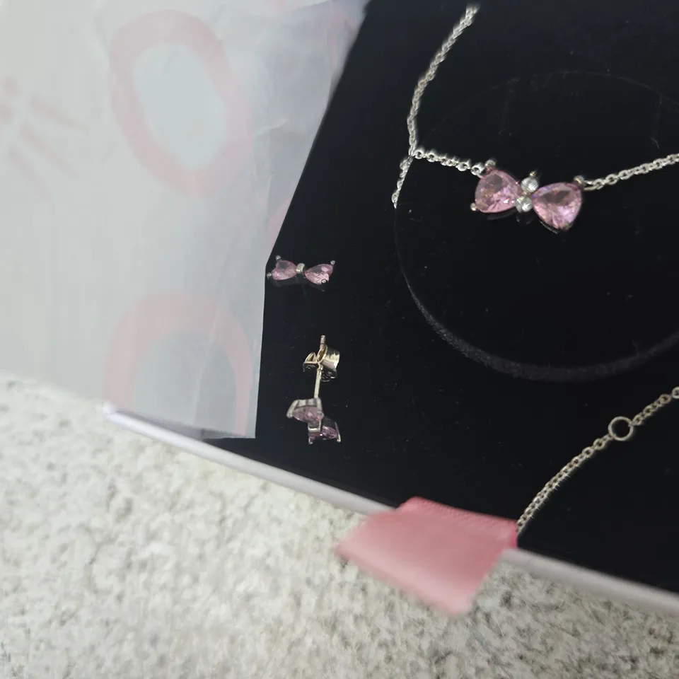 PANDORA PINK CRYSTAL HEART NECKLACE SET WITH EARRINGS – BOXED