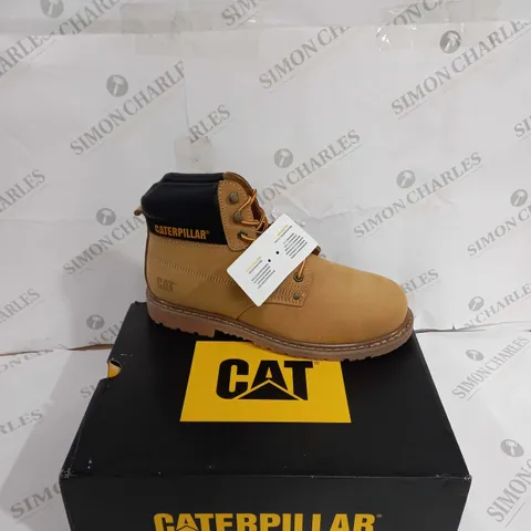 BOXED PAIR OF CATERPILLAR POWERPLANT SB HR0 SIZE UK 9 