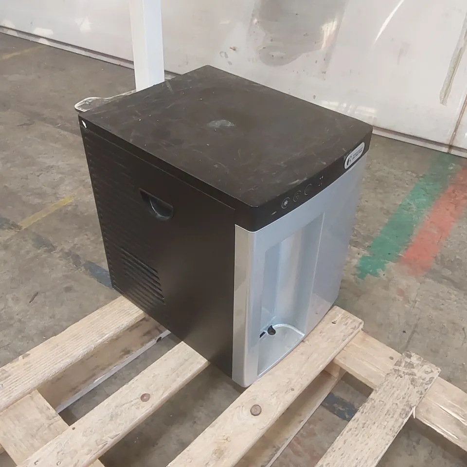 W2 COUNTERTOP CHILLED & SPARKLING COMMERCIAL WATER DISPENSER