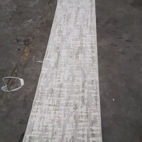 QUALITY DESIGNER AREA RUG - APPROXIMATELY 230X60CM