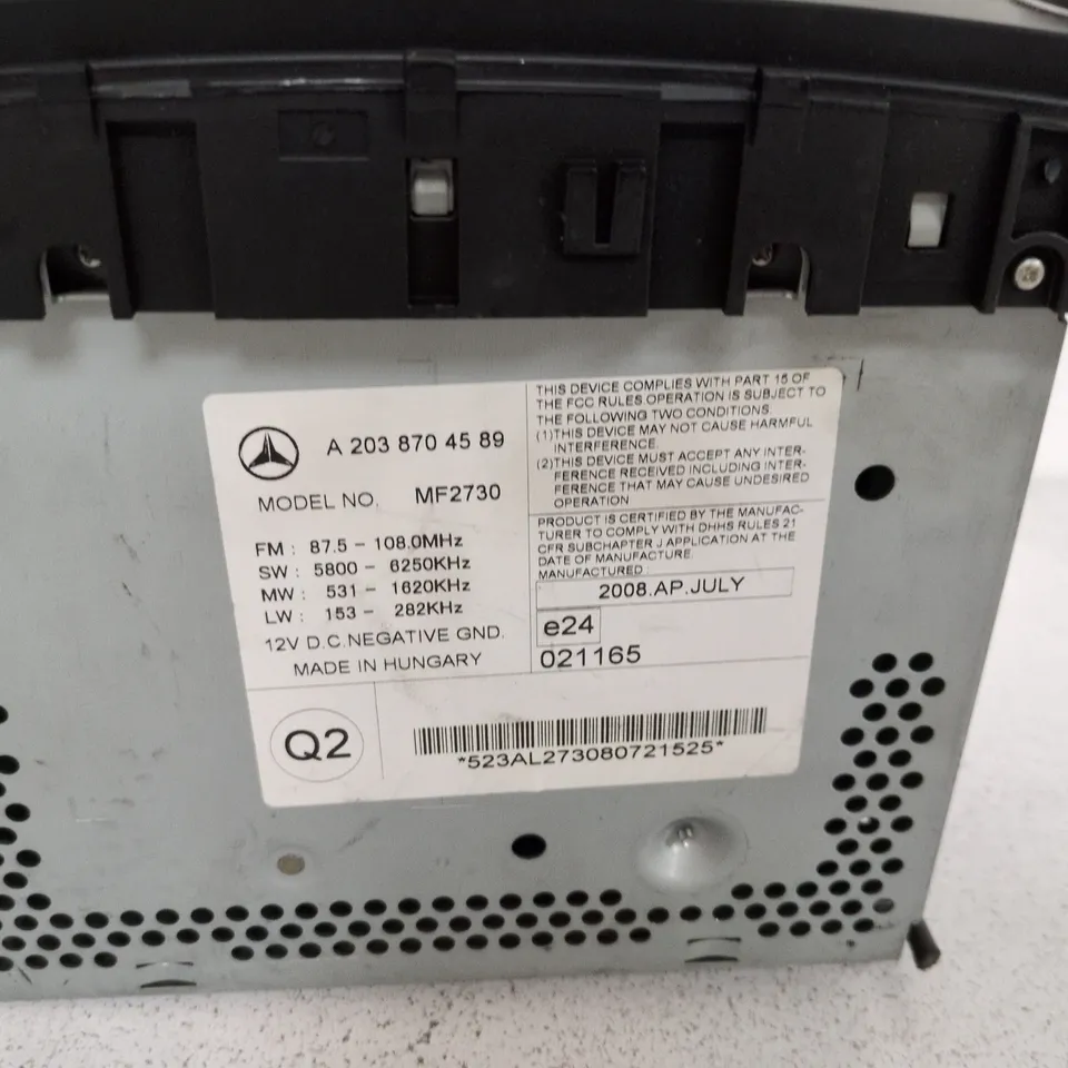 UNBOXED MERCEDES-BENZ MF2730 CAR STEREO HEAD UNIT – A203 870 45 89, 12V