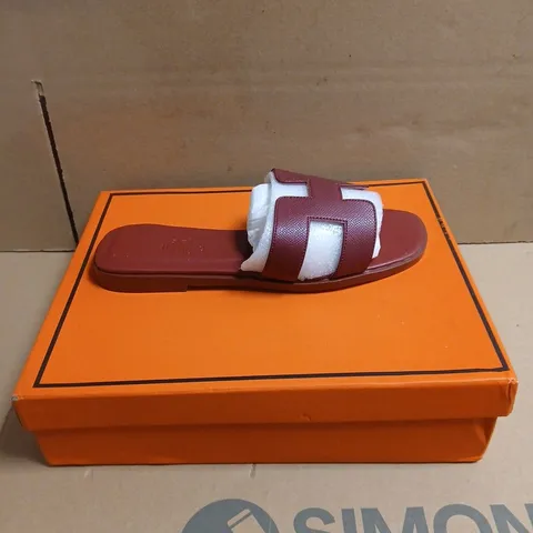 HERMÈS ORAN SANDALS, BURGUNDY LEATHER, UK 4.5 