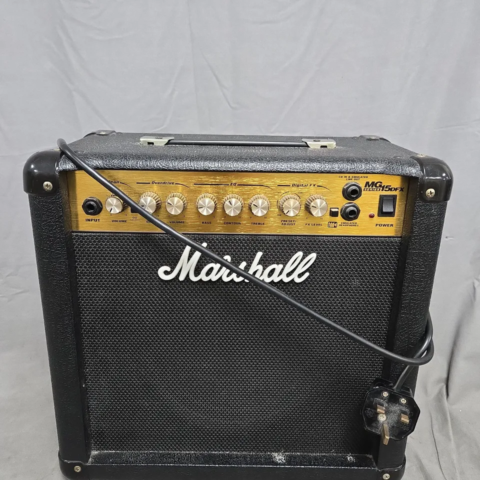 MARSHALL MG15DFX 15W GUITAR AMPLIFIER WITH FX
