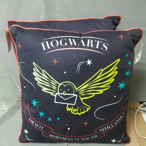 LOT OF 2 HARRY POTTER HOGWARTS CUSHIONS