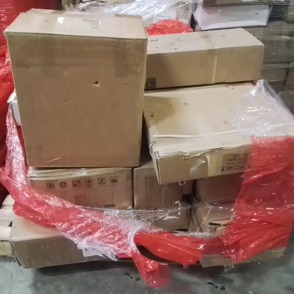 PALLET CONTAINING VARIOUS ASSORTED BOXED HOUSEHOLD ITEMS TO INCLUDE: FOLDING POOL, WEIGHT BENCH, LARGE METAL SAFE ECT.