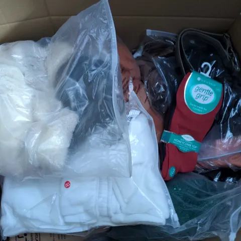 APPROXIMATELY 35 ASSORTED CLOTHING ITEMS IN VARIOUS SIZES, STYLES & COLOURS TO INCLUDE BRANDS SUCH AS RIVER ISLAND, SOCK SHOP, MILANO, ETC - COLLECTION ONLY