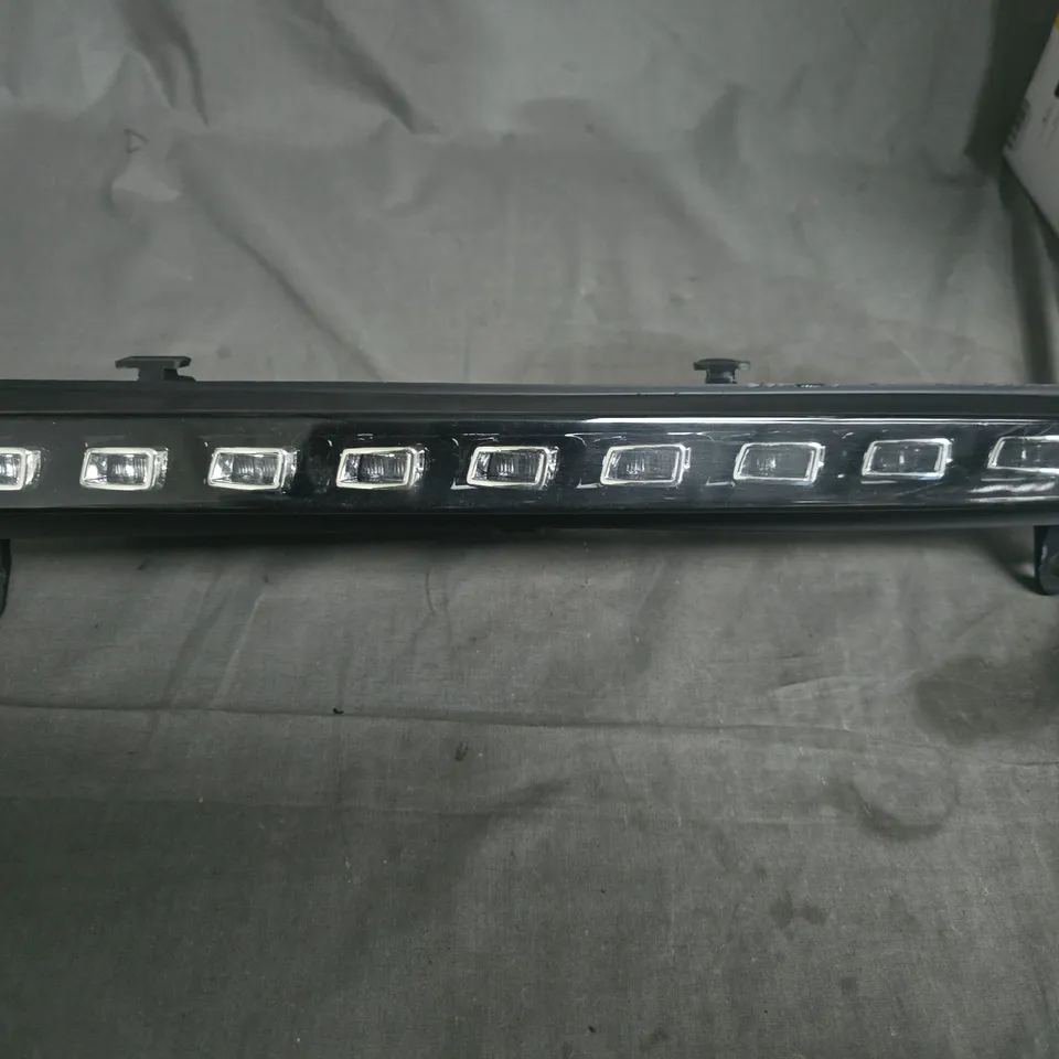 LED VEHICLE LIGHT BAR – BLACK HOUSING, MULTIPLE LED MODULES 