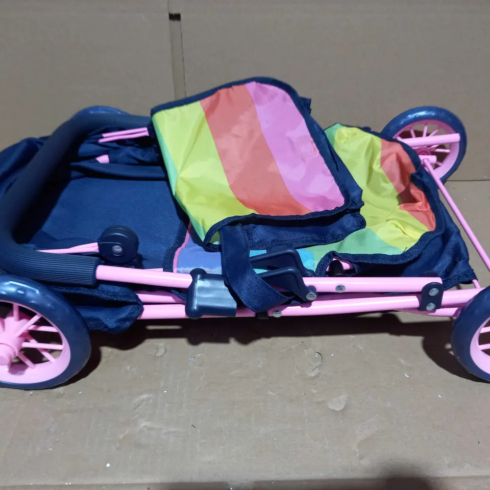 RAINBOW JUNIOR DOLL AND PRAM BAG 
