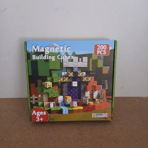 MAGNETIC BUILDING CUBES – 200 PIECES, AGES 3+