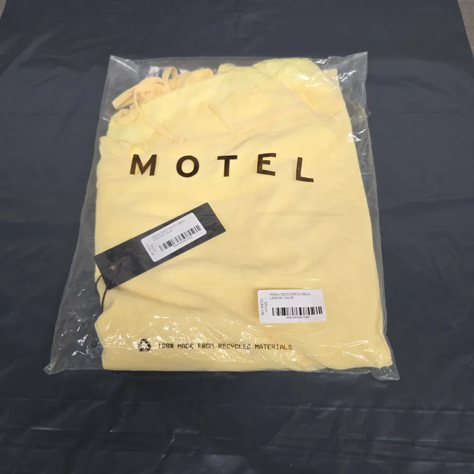 MOTEL MIDI DRESS IN LEMON SIZE MEDIUM 
