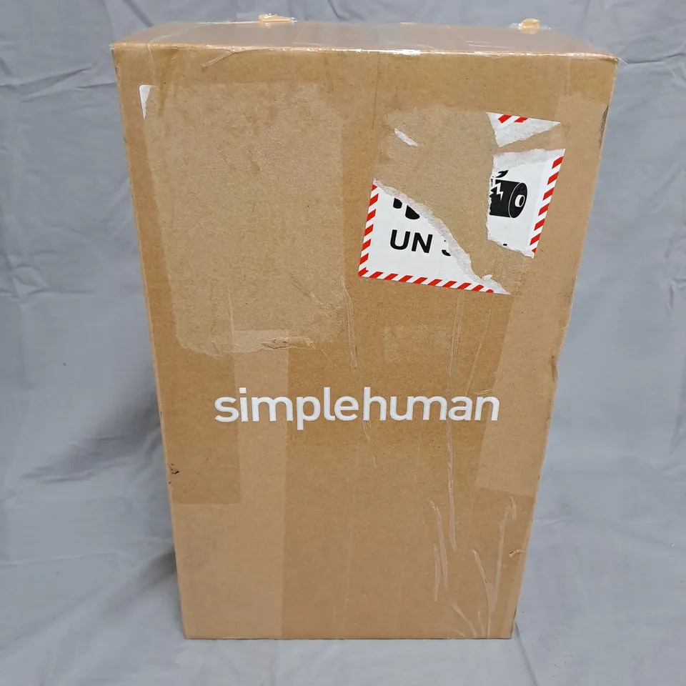 SIMPLEHUMAN 20CM SENSOR MIRROR WITH TOUCH-CONTROL BRIGHTNESS 10X MAG