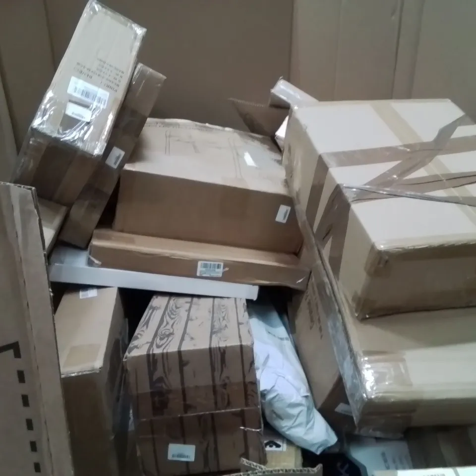 PALLET OF ASSORTED HOUSEHOLD GOODS AND PRODUCTS TO INCLUDE;TOILET SEAT,RAISED TOILET SEAT,CERAMIC FLOOR VASE