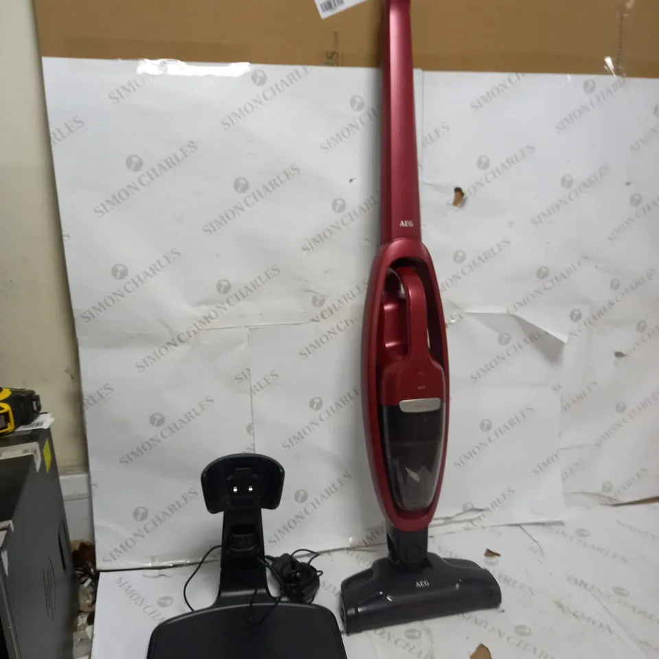 UNBOXED AEG QX7 VACUUM 