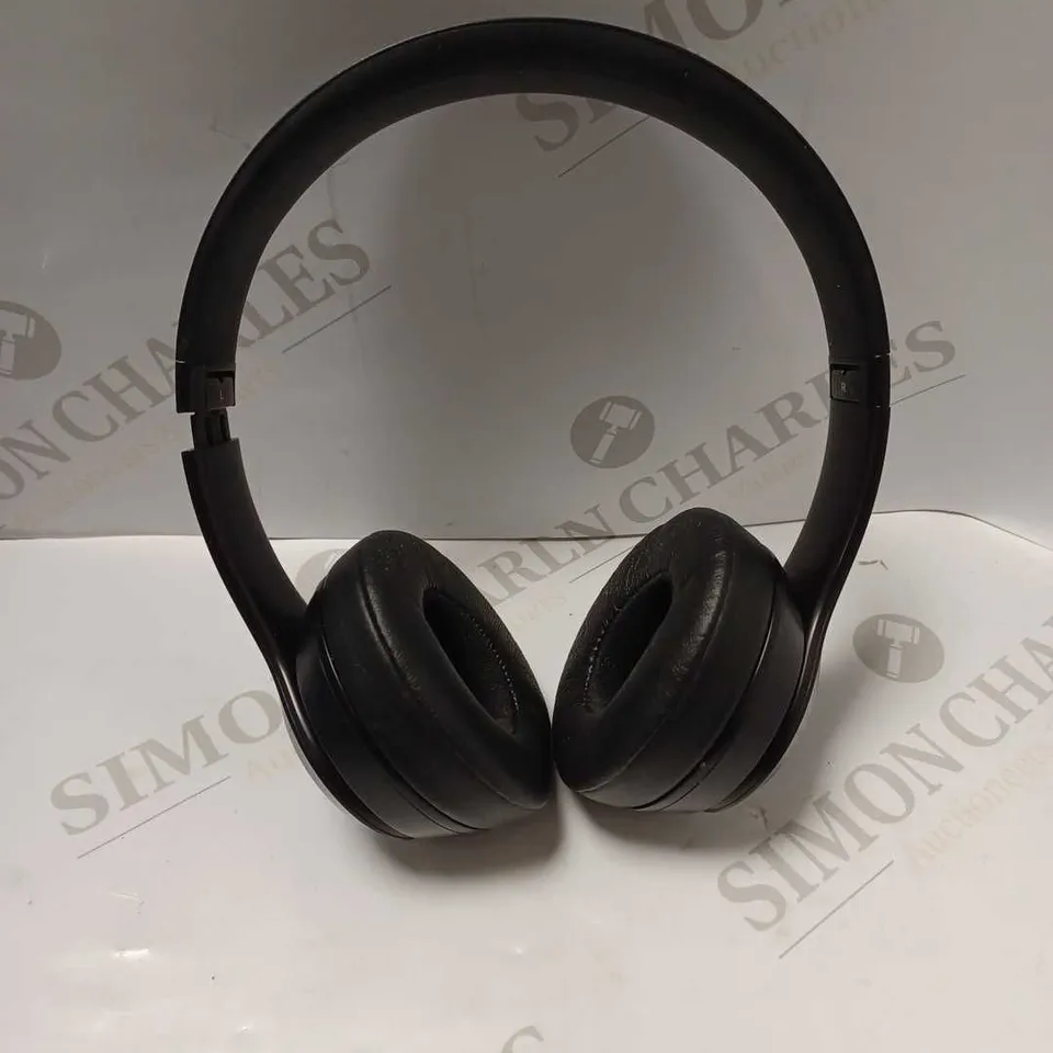 BEATS BY DRE BEATS SOLO 3 HEADPHONES 