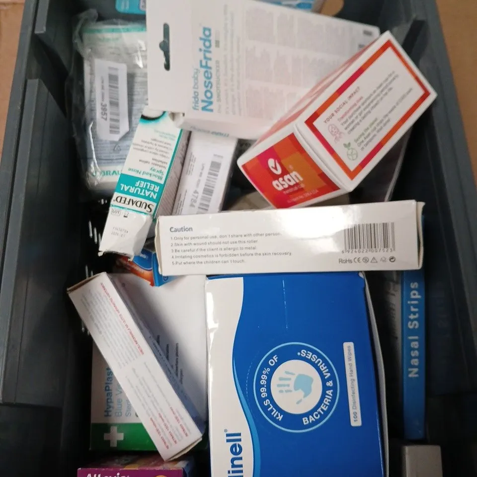 APPROXIMATELY 20 ASSORTED ITEMS INCLUDING CLINELL HAND WIPES , CARE EAR DROPS AND WATERPROOF EAR PLUGS