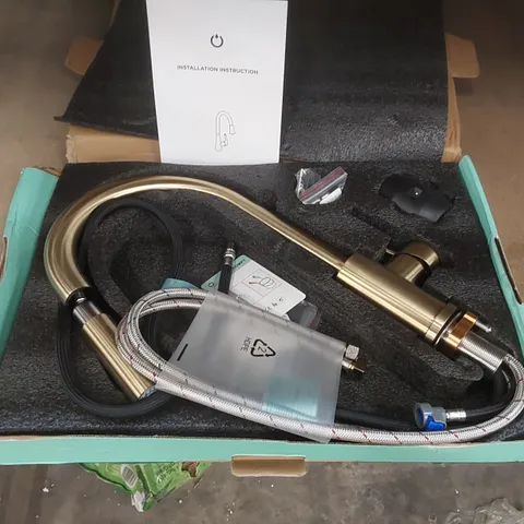 BOXED PULL DOWN SPRAY SINGLE LEVER KITCHEN TAP