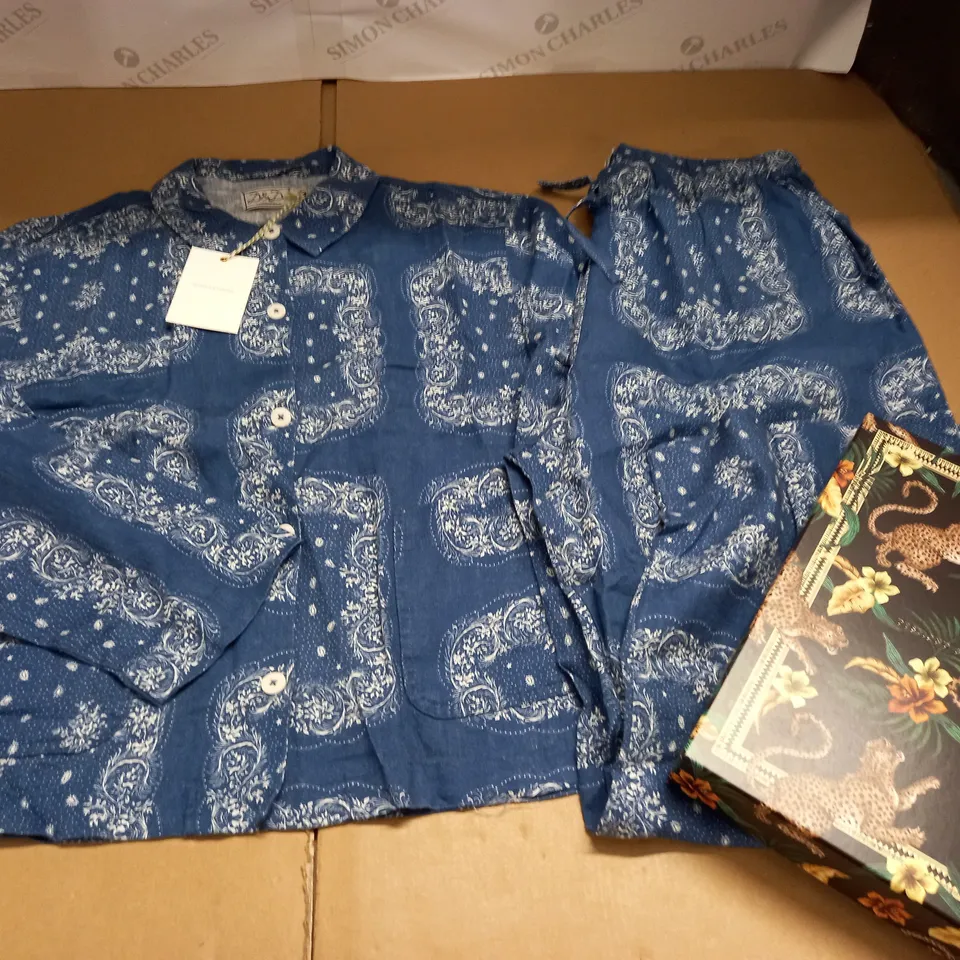 DESMOND & DEMPSEY WOMENS POCKET SET - XL