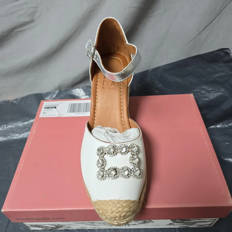 MODA IN PELLE WHITE ESPADRILLE WEDGE SANDALS WITH CRYSTAL BUCKLE SIZE 41