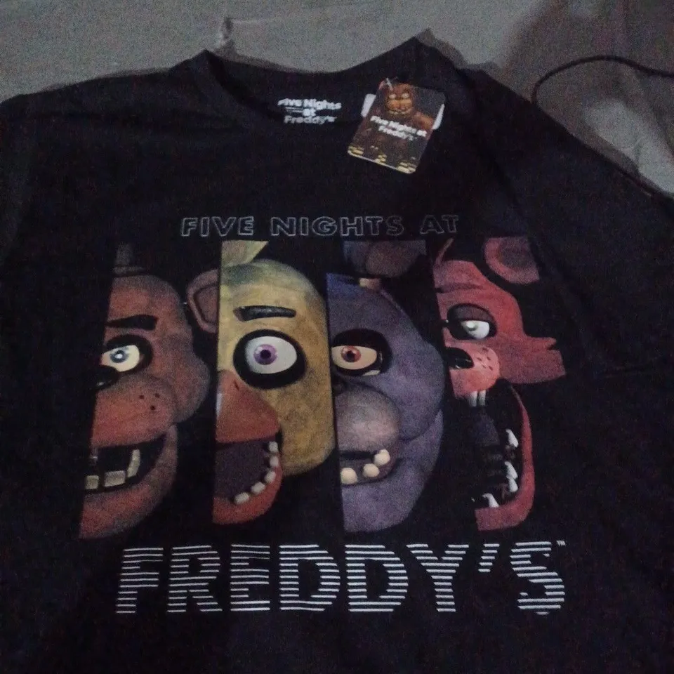 FIVE NIGHTS AT FREDDY'S T-SHIRT – BLACK, GRAPHIC PRINT SIZE L
