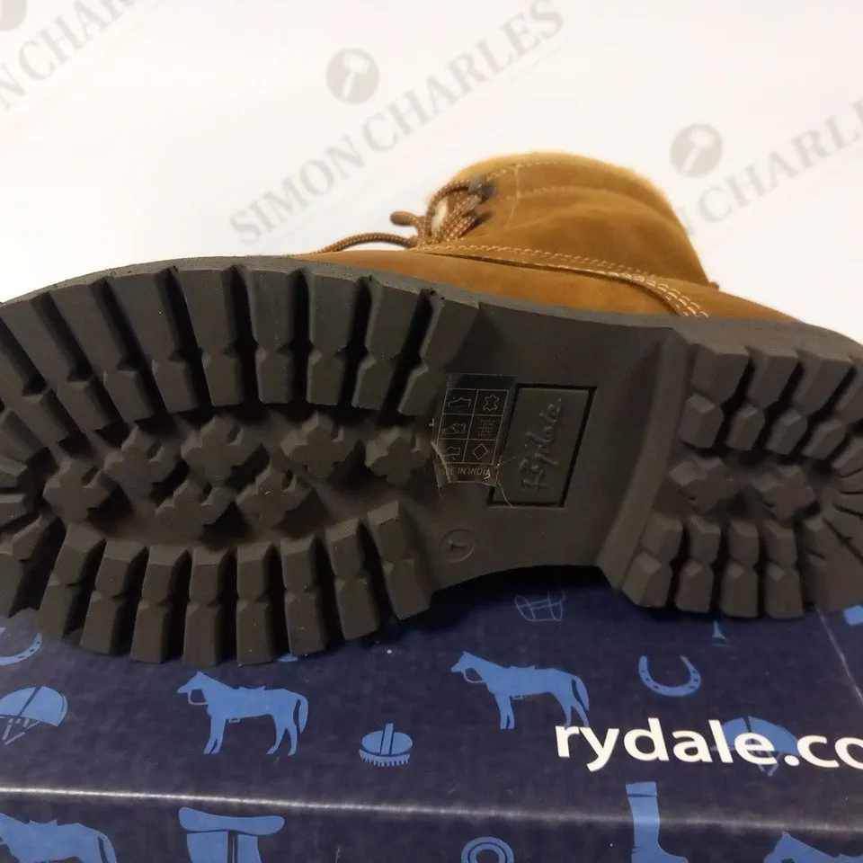 BOXED RYDALE KELK FUR LINED LACE UP BOOT TOBACCO SIZE 7