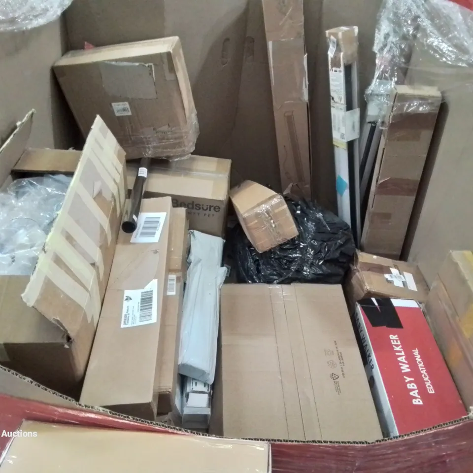 PALLET CONTAINING VARIOUS ASSORTED BOXED HOUSEHOLD ITEMS TO INCLUDE: BABY ACTIVITY GYM, HEATED THROWS, LARGE FOLDING CAMPING CHAIR, BABY WALKER AND LOTS MORE UNMARKED BOXED ITEMS 