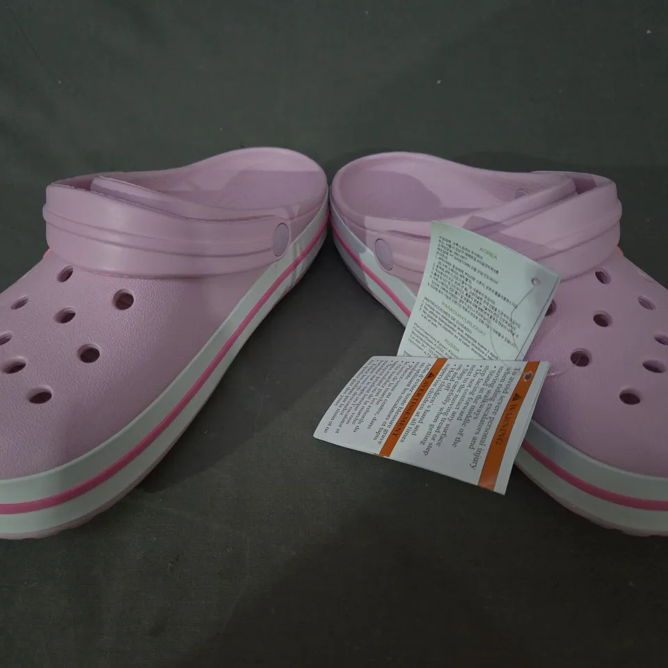 PAIR OF CROCS CROCBAND KID'S CLOGS IN PINK UK SIZE J4