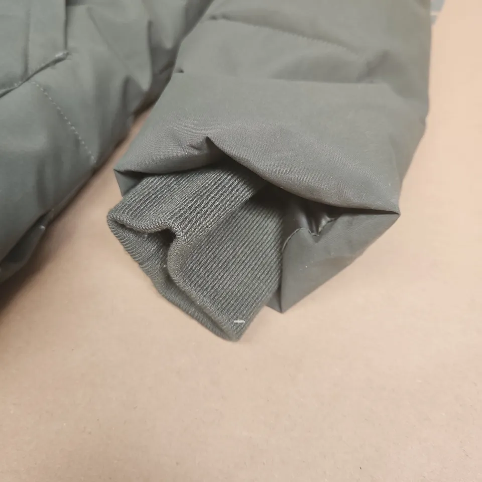 MOUNTAIN WAREHOUSE HOODED ZIP THROUGH COAT IN GREEN - UK 10