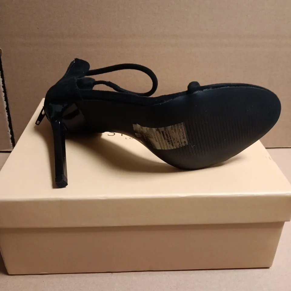 BOXED PAIR OF SIMMI LONDON AMARI BLACK SUEDE HIGH HEELS – UK 5