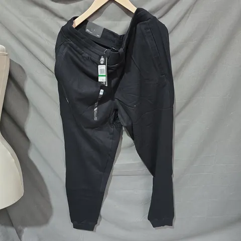 UNDER ARMOUR BLACK JOGGERS - SIZE L