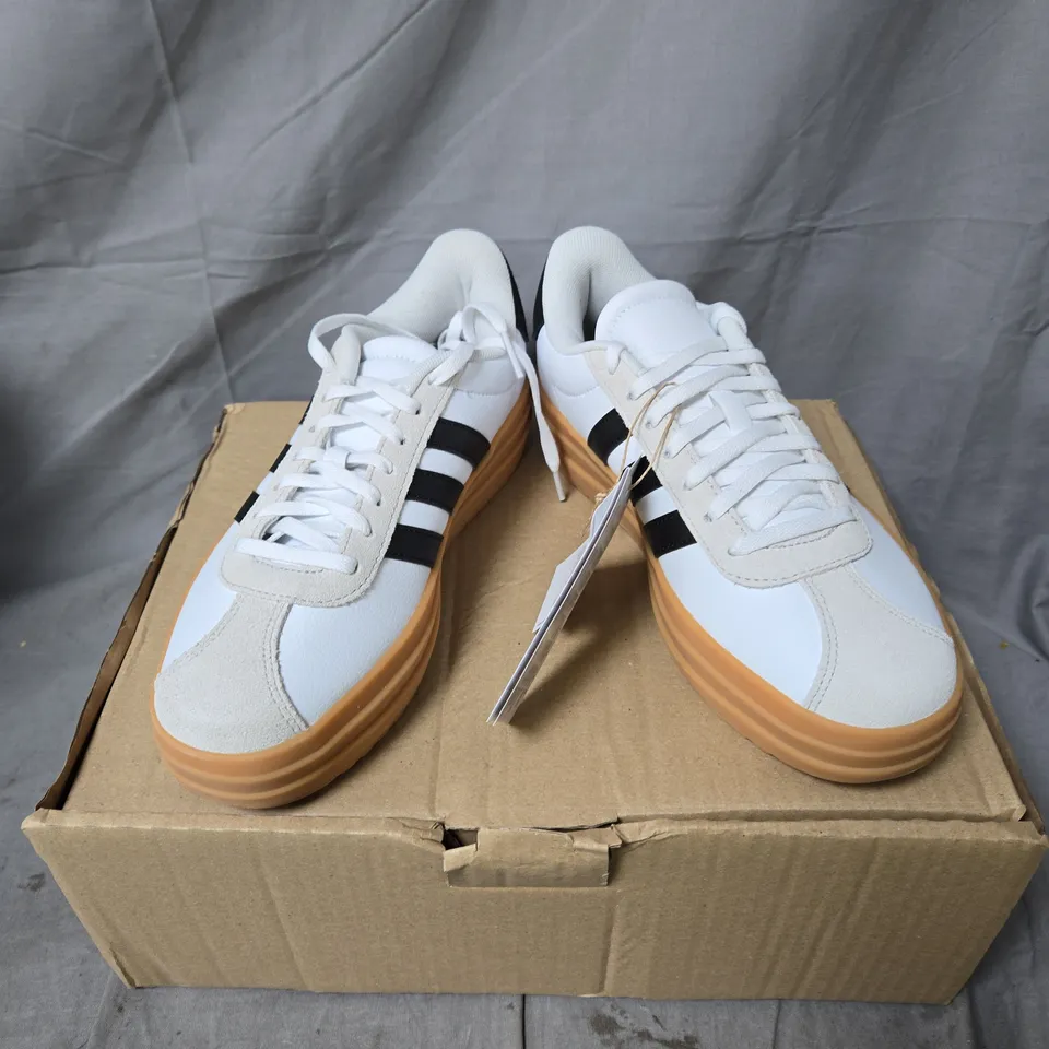 ADIDAS TRAINERS – WHITE WITH BLACK STRIPES, GUM SOLE - SIZE 5.5