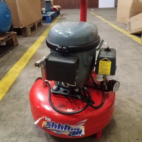 CLARKE SHHH AIR 30/9 0.88CFM 9 LITRE 0.3HP QUIET RUN COMPRESSOR (230V)