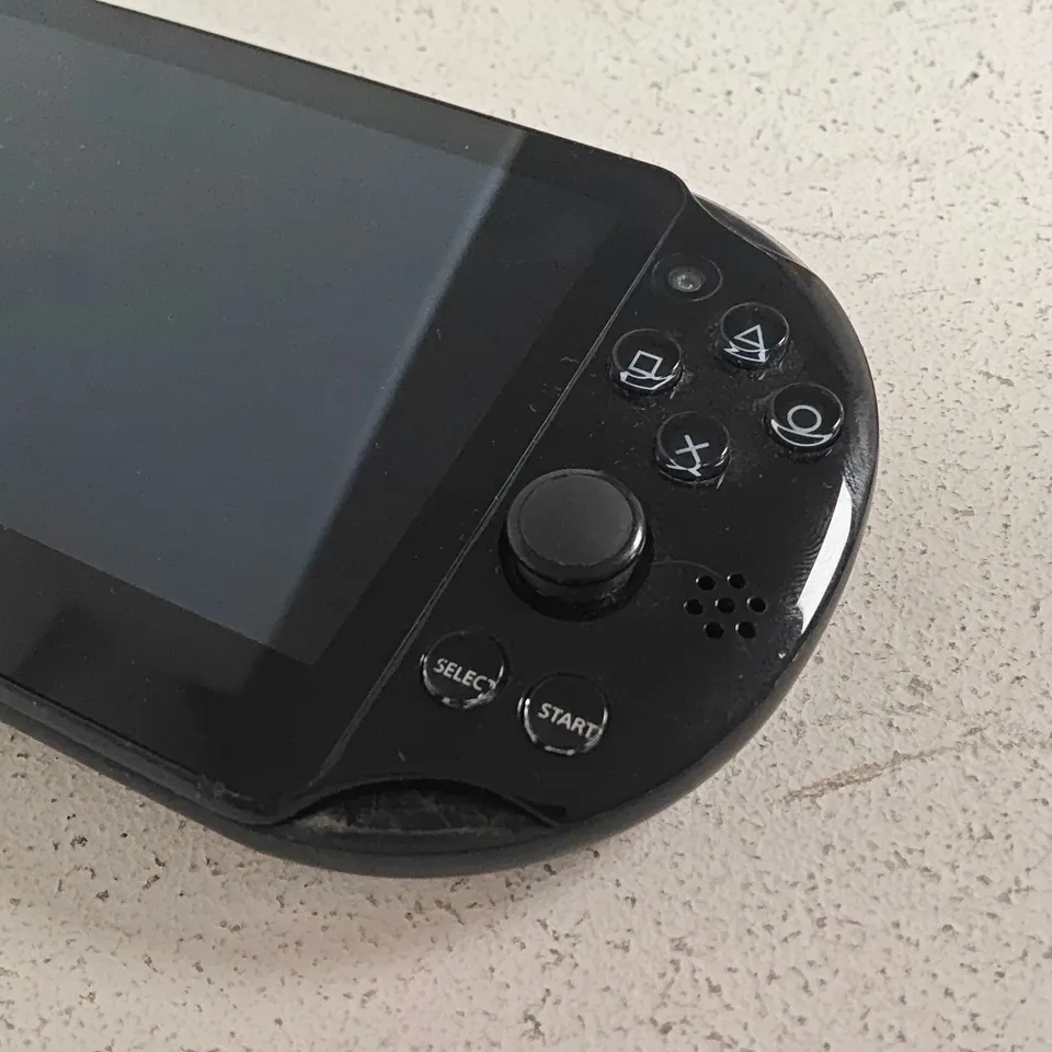 UNBOXED SONY PSVITA HANDHELD GAMING CONSOLE - PCH-2016
