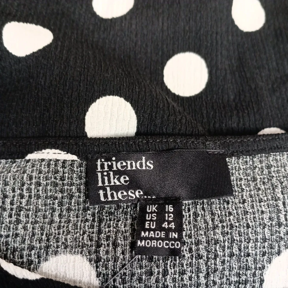 FRIENDS LIKE THESE WOMEN'S BLACK & WHITE POLKA DOT KNIT TOP, UK 16