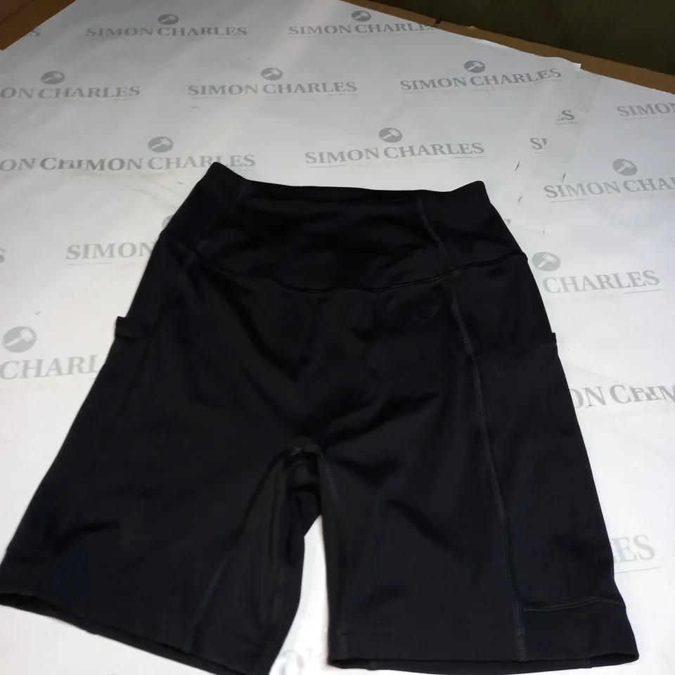 SMALL GYMSHARK SHOTS 