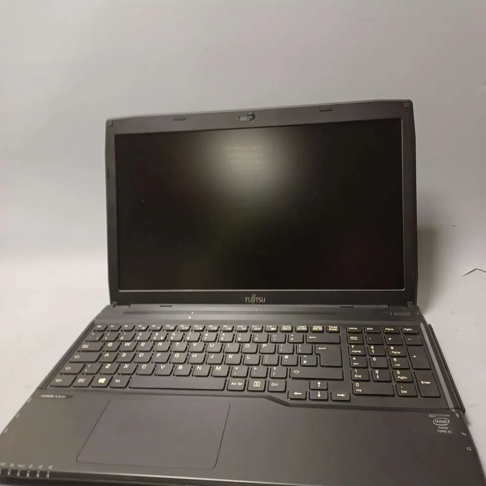 FUJITSU A544 LIFEBOOK LAPTOP