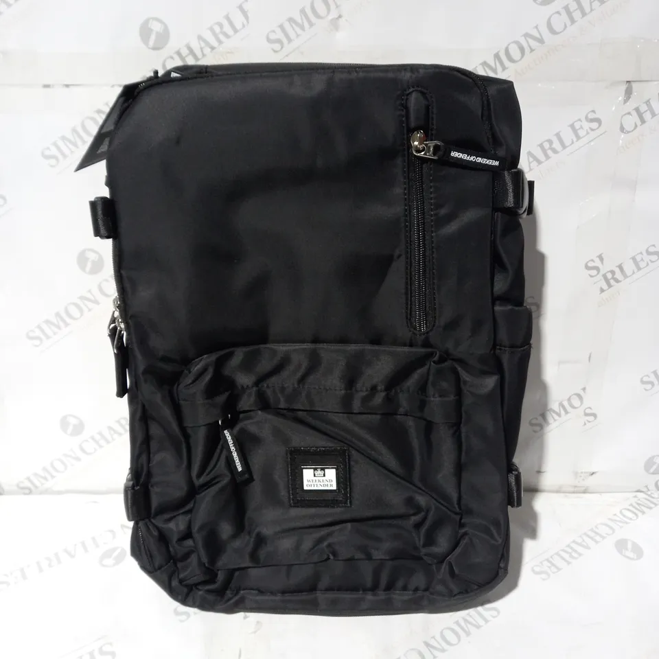 WEEKEND OFFENDER OVERNIGHTER BAG IN BLACK 